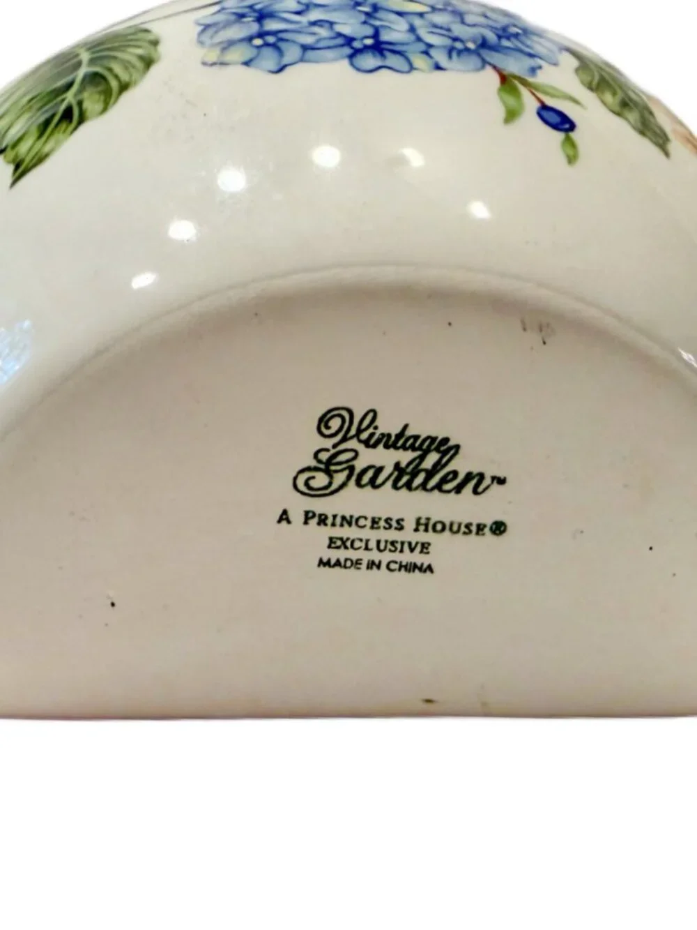 Princess House Vintage Garden Ceramic Wall Pocket Vase Hydrangea Floral Set of 2